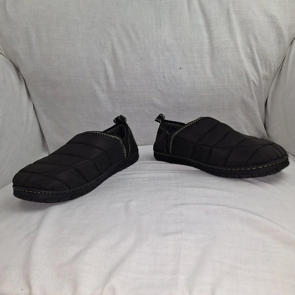 LongBay Black Size 9 Quilted Puffer Slip On Indoor Outdoor Slippers Mens Slip on